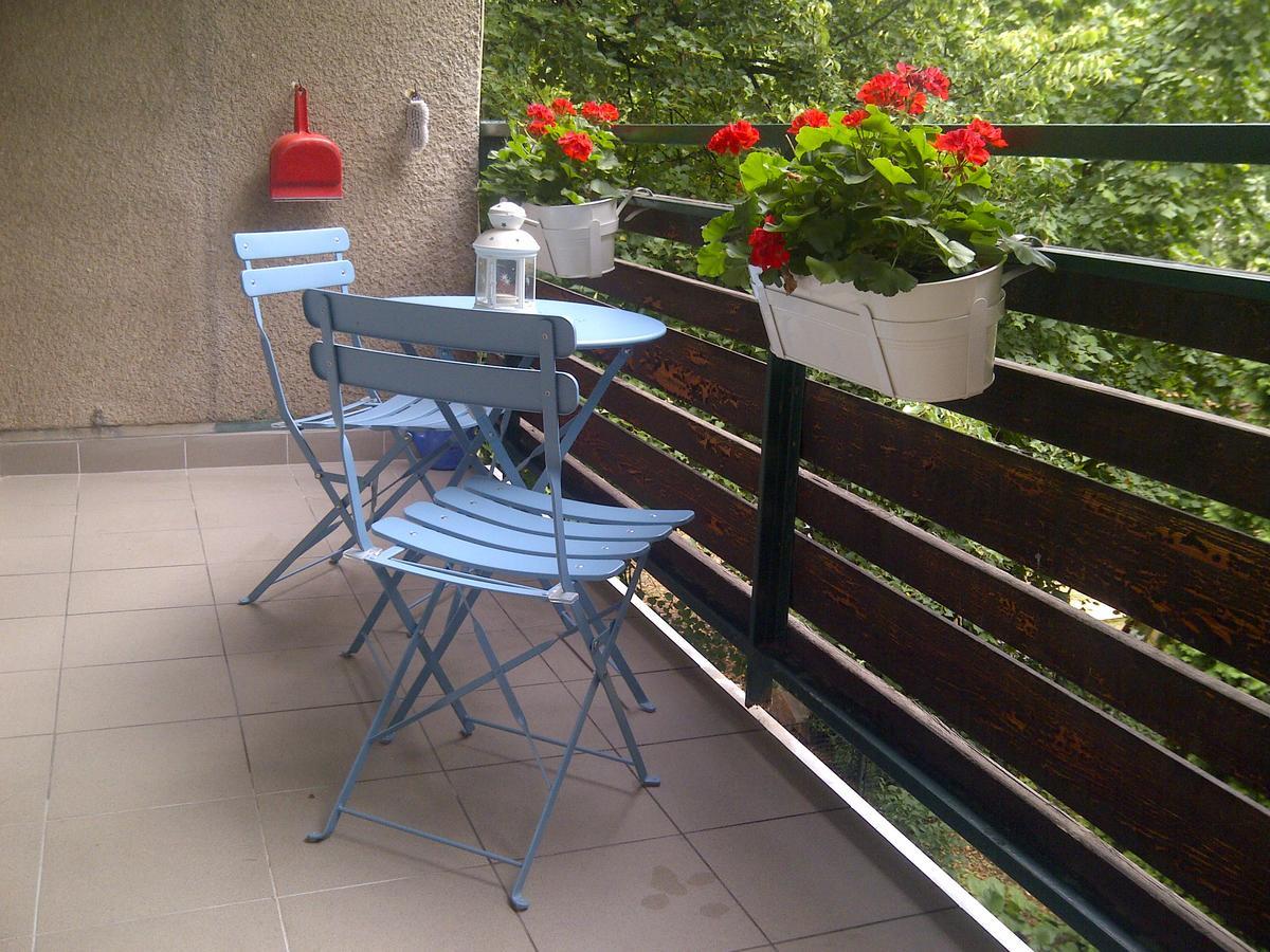 Near Castle ☆ Free Bikes ☆ Terrace Apartment Prague Luaran gambar